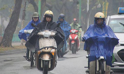Dự báo thời tiết 18/9, gió đông bắc kèm mưa giông, lốc sét