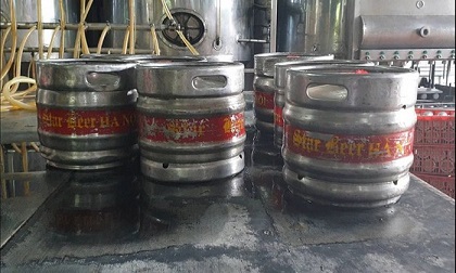 Phát hiện một cơ sở sản xuất bia có dấu hiệu giả mạo các thương hiệu