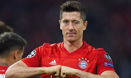 Lewandowski cán mốc 200 bàn, Bayern Munich mở tiệc tại Allianz Arena