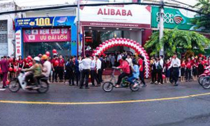 Lý giải nhân viên 'sống chết' với địa ốc Alibaba và Nguyễn Thái Luyện