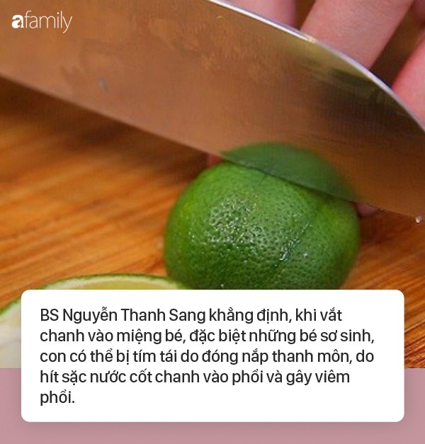 Vắt nước cốt chanh vào miệng trẻ đang sốt và co giật để chữa bệnh: Chuyên gia khẳng định cha mẹ đang làm hại con