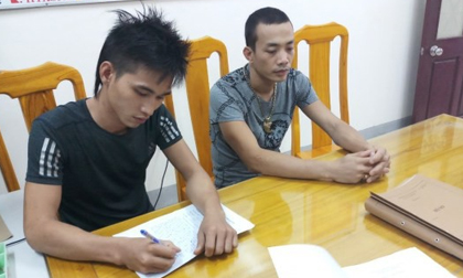 2 thanh niên ép người phụ nữ lên ô tô, đòi nợ 100 triệu đồng