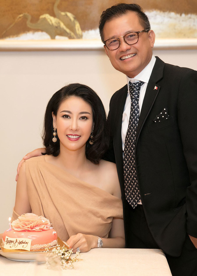 Hoa hậu có xuất thân khủng nhất Việt Nam: Cuộc đời long đong lận đận, trải qua sóng gió mới tìm thấy hạnh phúc - Ảnh 15. Hoa hậu có xuất thân khủng nhất Việt Nam: Cuộc đời long đong lận đận, trải qua sóng gió mới tìm thấy hạnh phúc - Ảnh 15.