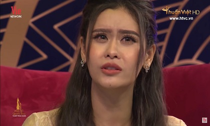 Trương Quỳnh Anh bật khóc: 'Đến với Tim, tôi mất tất cả mọi thứ, mất quản lý, bạn bè, cha mẹ'