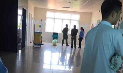 Phát hiện trẻ sơ sinh tử vong trong thùng rác Trung tâm y tế