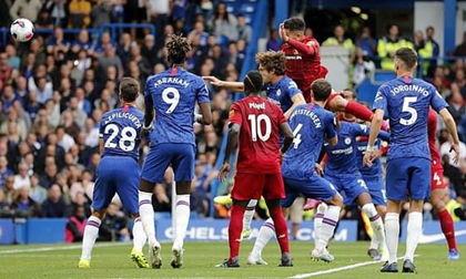 Đánh bại Chelsea, Liverpool giữ mạch toàn thắng