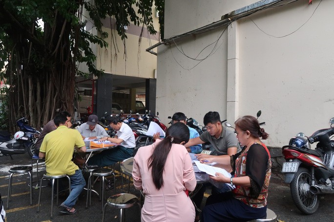 Gia hạn tạm giữ CEO Alibaba Nguyễn Thái Luyện - Ảnh 2.