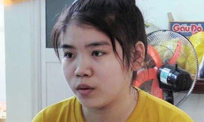 Cô gái 19 tuổi cùng hai nghi phạm đâm chết người ra đầu thú