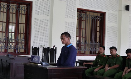 Bị đánh hai lần khi ăn nhậu, người đàn ông đâm chết anh họ