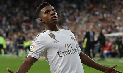 Sao trẻ lập công đưa Real Madrid lên đỉnh La Liga
