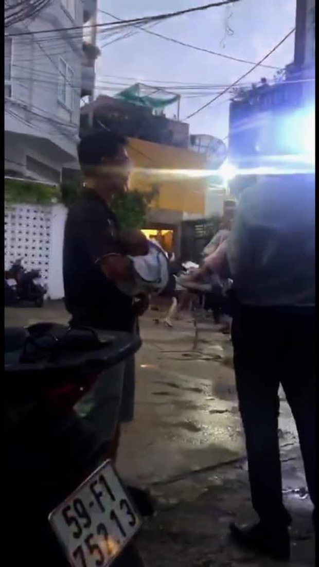 Khởi tố vụ án xâm hại chỗ ở trong vụ thẩm phán và giảng viên bị tố 'bắt cóc' 3 cháu nhỏ ở Sài Gòn