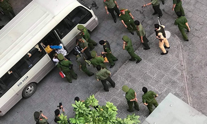 Hàng trăm công an ập vào 'động lắc' của nhóm dân chơi thác loạn