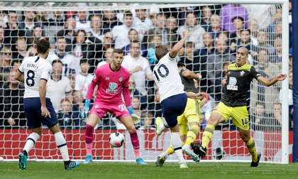 Son Heung-min và Kane tỏa sáng, Tottenham thắng nhọc trong thế thiếu người