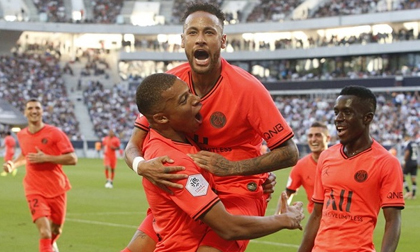 Neymar lại sắm vai người hùng đưa PSG trở lại ngôi đầu