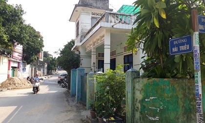 Trung tá công an trúng đạn khi khống chế đối tượng nghi buôn ma túy