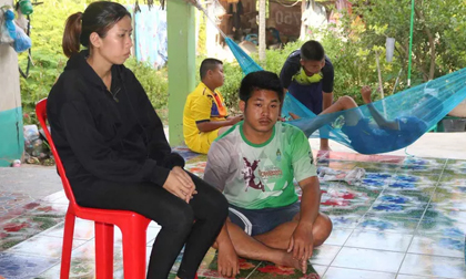 Lo chơi điện thoại, mẹ vô tình giết chết con