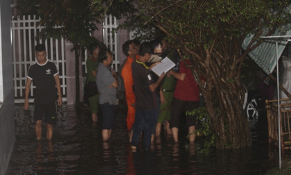 Bến Tre: 3 người bị điện giật tử vong trong cơn mưa lớn