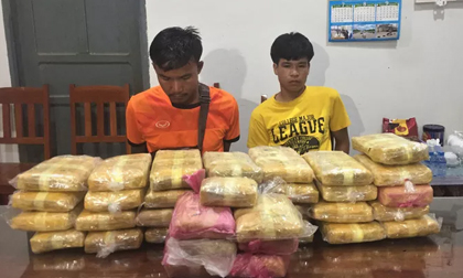 Chặt đứt đường dây vận chuyển 200.000 viên ma túy vào Việt Nam