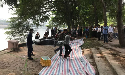 Phát hiện thi thể nam thanh niên 18 tuổi nổi trên mặt hồ Linh Đàm