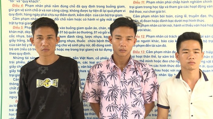 3 đối tượng bị bắt giữ tại cơ quan công an.