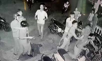 Hai kẻ cầm đầu nhóm chém 3 công an bị khởi tố tội giết người