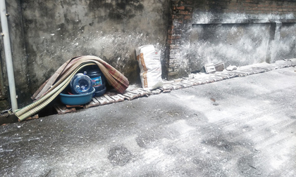 Hà Nội: Nhân chứng kể lại giây phút kinh hoàng khi nam thanh niên điên cuồng dùng hung khí đánh tử vong cụ ông gần 70 tuổi