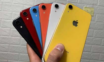 iPhone XR khóa mạng ồ ạt về Việt Nam, giá hơn 8 triệu đồng
