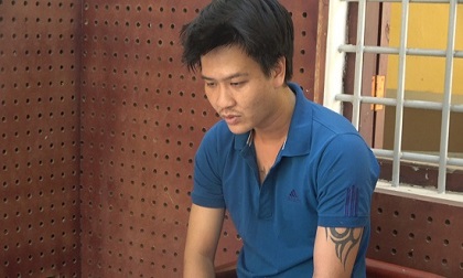 Con nghiện trốn truy nã bị bắt khi về thăm nhà