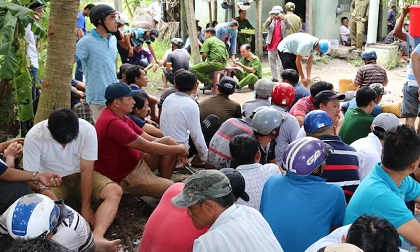 Cảnh sát bắt 92 người đá gà ăn tiền ở Trà Vinh