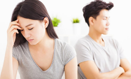Còng lưng, chắt bóp trả nợ nhà, chồng lén lút bòn rút lương để làm điều 'cao thượng'