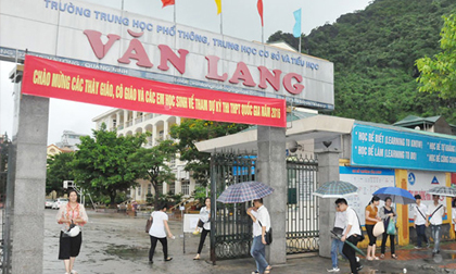 Ráo riết truy tìm kẻ nghi bắt cóc học sinh tiểu học trước cổng trường