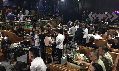 1 quán bar ở quận 10 có nhiều ma túy và rượu giả