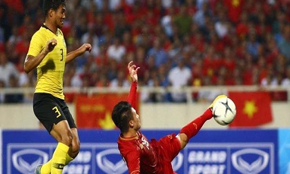 'Ông kẹ' thách thức, thầy Park làm sao để... vô đối