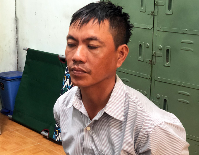 bat khan cap thanh nien vo mua vang roi cuop hinh anh 1