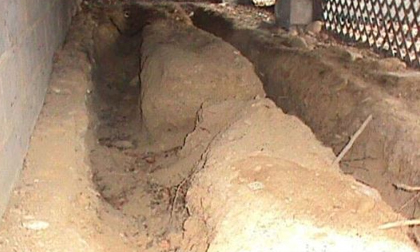 Bí mật trong ngôi nhà chứa 8 thi thể phụ nữ: Ngôi nhà đáng sợ