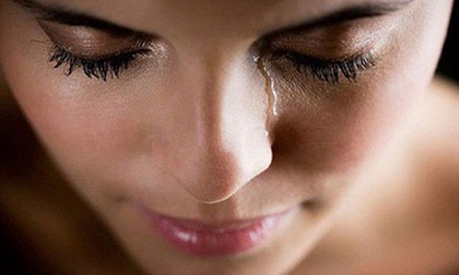 Bí mật của tấm ảnh người đẹp 'ngủ quên' hơn 10 năm trong ví chồng