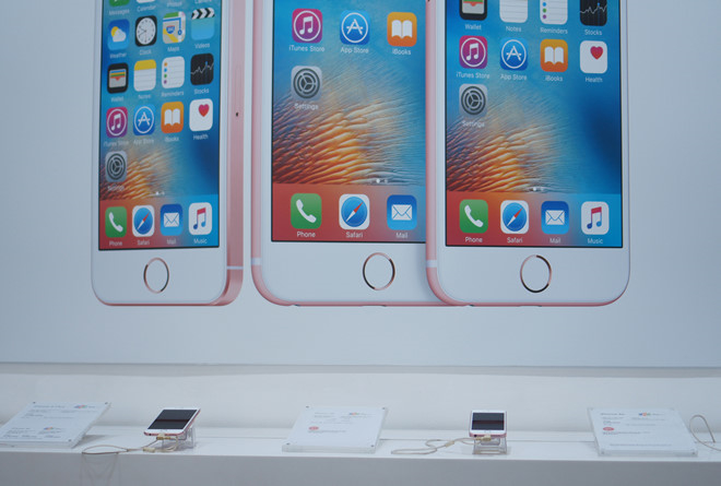 Mua iPhone xach tay tai Viet Nam chua bao gio rui ro den vay hinh anh 1 