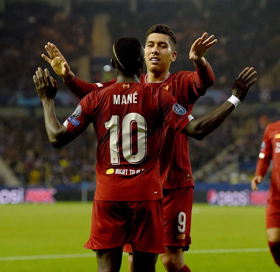 Chamberlain lập cú đúp, Liverpool thắng đậm trên đất Bỉ - 1
