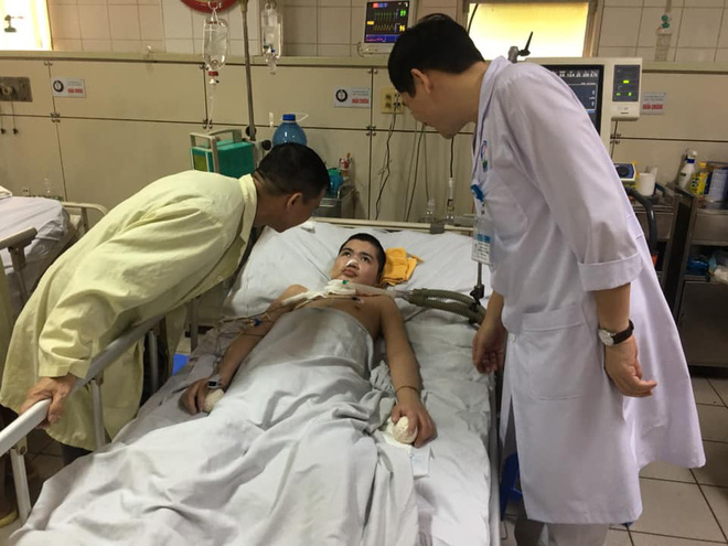 Nụ cười bạc tỉ của cậu bé hôn mê 2 năm và câu chuyện cảm động về người cha quyết cứu con dù chỉ có 1% hy vọng - Ảnh 4.