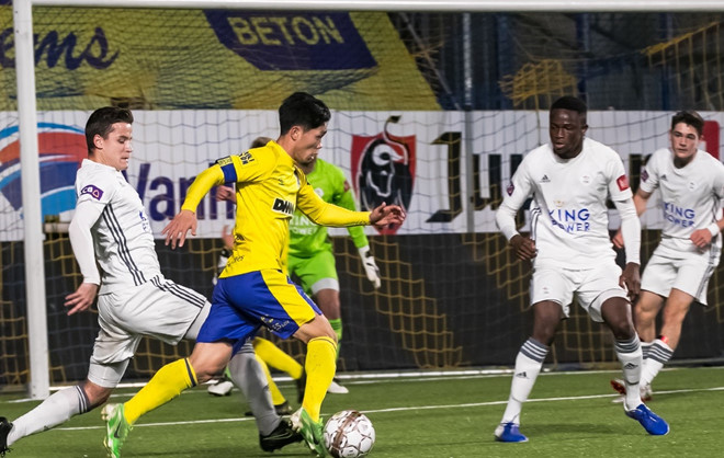 Cong Phuong da chinh trong tran U21 Sint-Truidense thua 1-6 hinh anh 1 