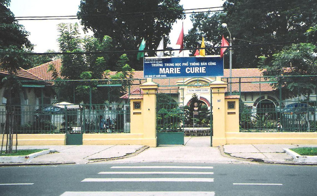 Học sinh trường Marie Curie chém nhau phải nhập viện vì mâu thuẫn trên mạng xã hội - Ảnh 1. Học sinh trường Marie Curie chém nhau phải nhập viện vì mâu thuẫn trên mạng xã hội - Ảnh 1.