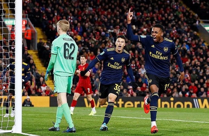 Liverpool đánh bại Arsenal trên chấm luân lưu sau đại tiệc với 10 bàn thắng - 1