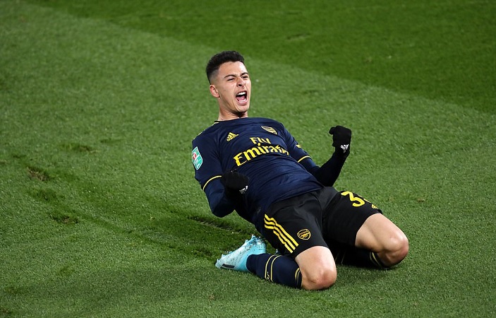 Liverpool đánh bại Arsenal trên chấm luân lưu sau đại tiệc với 10 bàn thắng