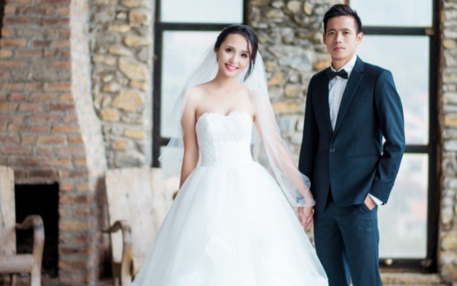Văn Quyết và cuộc sống giàu sang không kém Công Vinh nhờ vợ tài giỏi