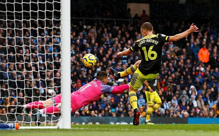 Aguero nổ súng, Man City thắng ngược nhọc nhằn tại Etihad