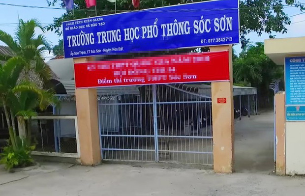 Thầy giáo 55 tuổi 'luỵ tình' vì bị học trò tán tỉnh dồn dập, doạ tự tử Thầy giáo 55 tuổi 'luỵ tình' vì bị học trò tán tỉnh dồn dập, doạ tự tử