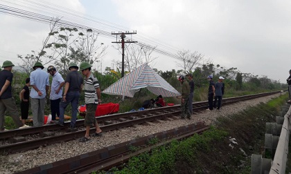 Băng qua đường sắt, người phụ nữ bị tàu hỏa tông tử vong tại chỗ