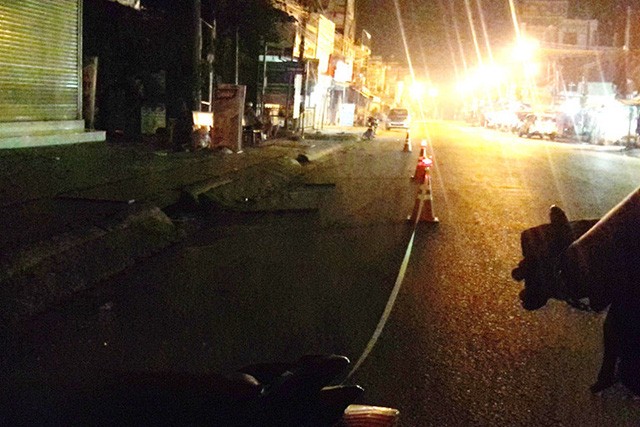 Nghệ An: Rượt đuổi hỗn chiến trong đêm 2 thanh niên tử vong, một người nguy kịch - Ảnh 1.