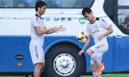 Văn Toàn, Tuấn Anh được đội bóng ở La Liga mời