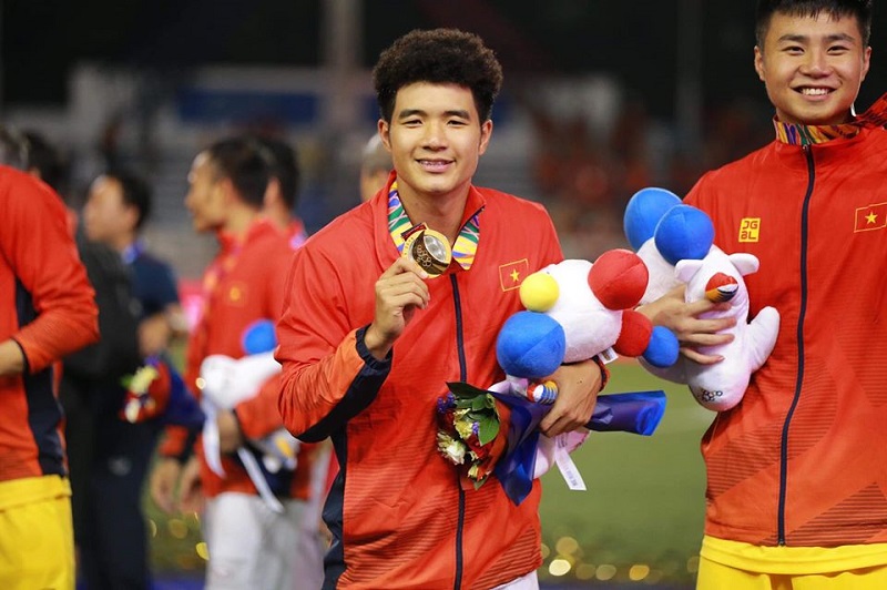 Với 8 bàn thắng, Đức Chinh vươn lên đứng đầu danh sách Vua phá lưới SEA Games